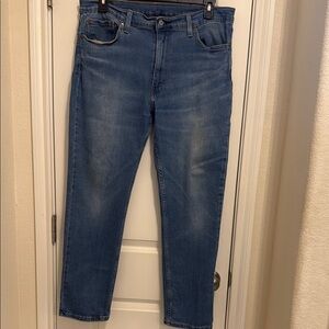 Men’s Levi Straight Leg Jeans with Classic Medium Wash Size 38/30